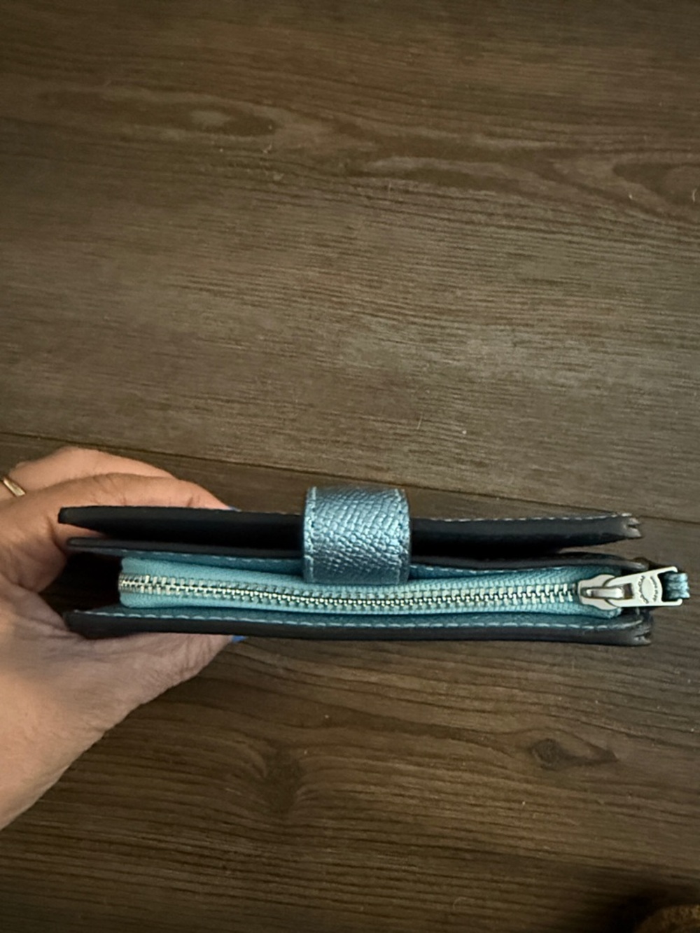Coach Metallic Light Silver Leather Zip & Snap Wallet - Picture 3 of 6